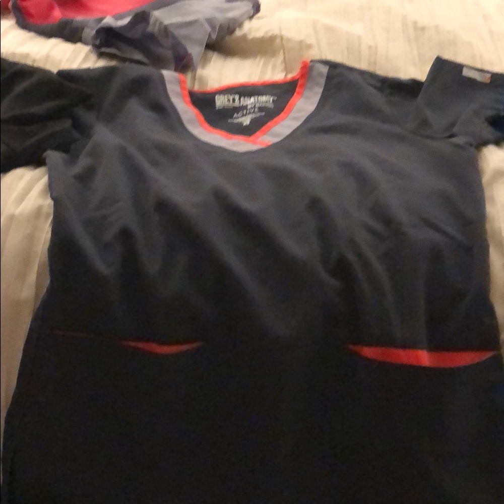 Grey and pink greys anatomy top